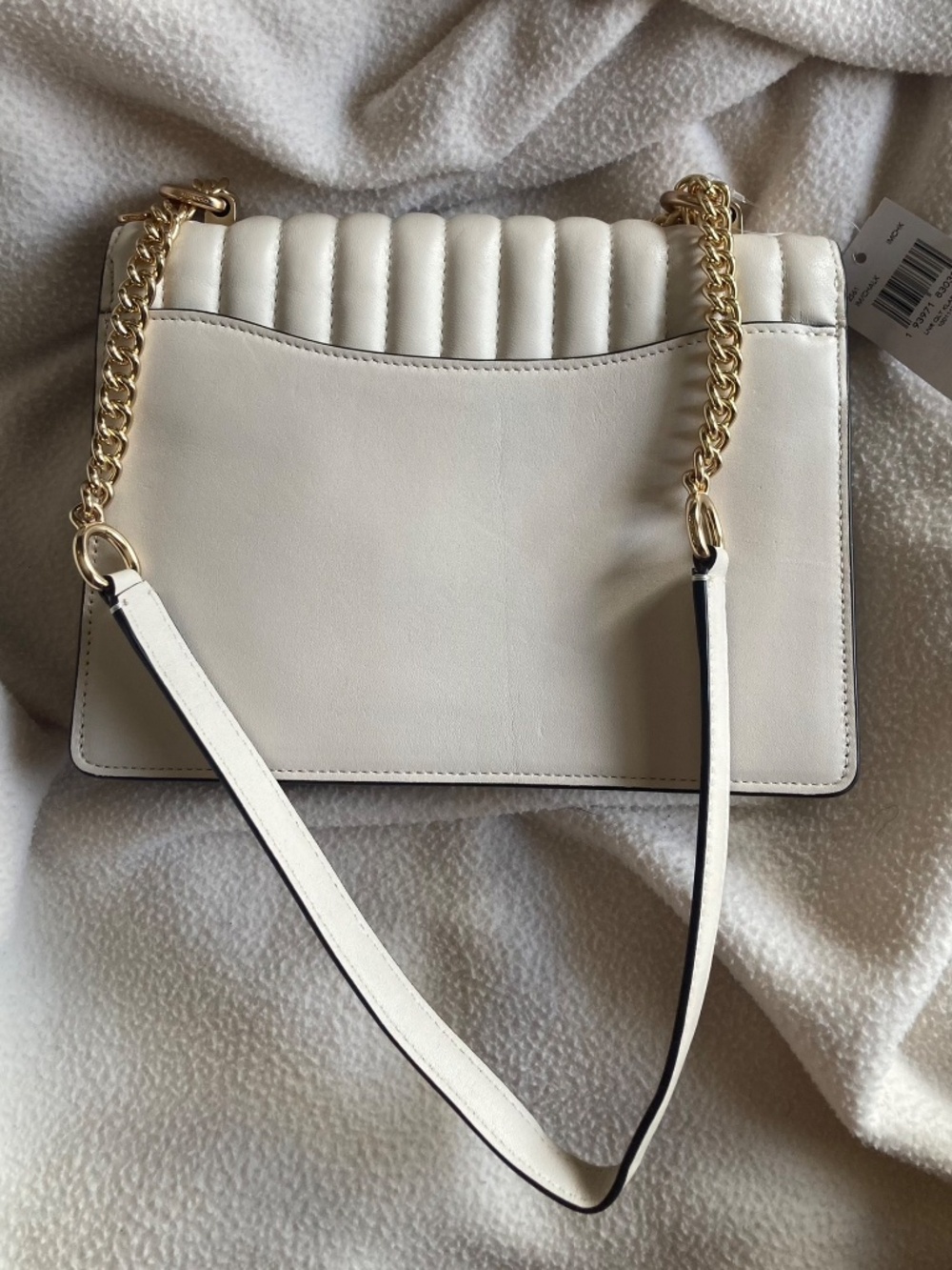 Coach Klare Crossbody with Linear Quilting. - Picture 4 of 10